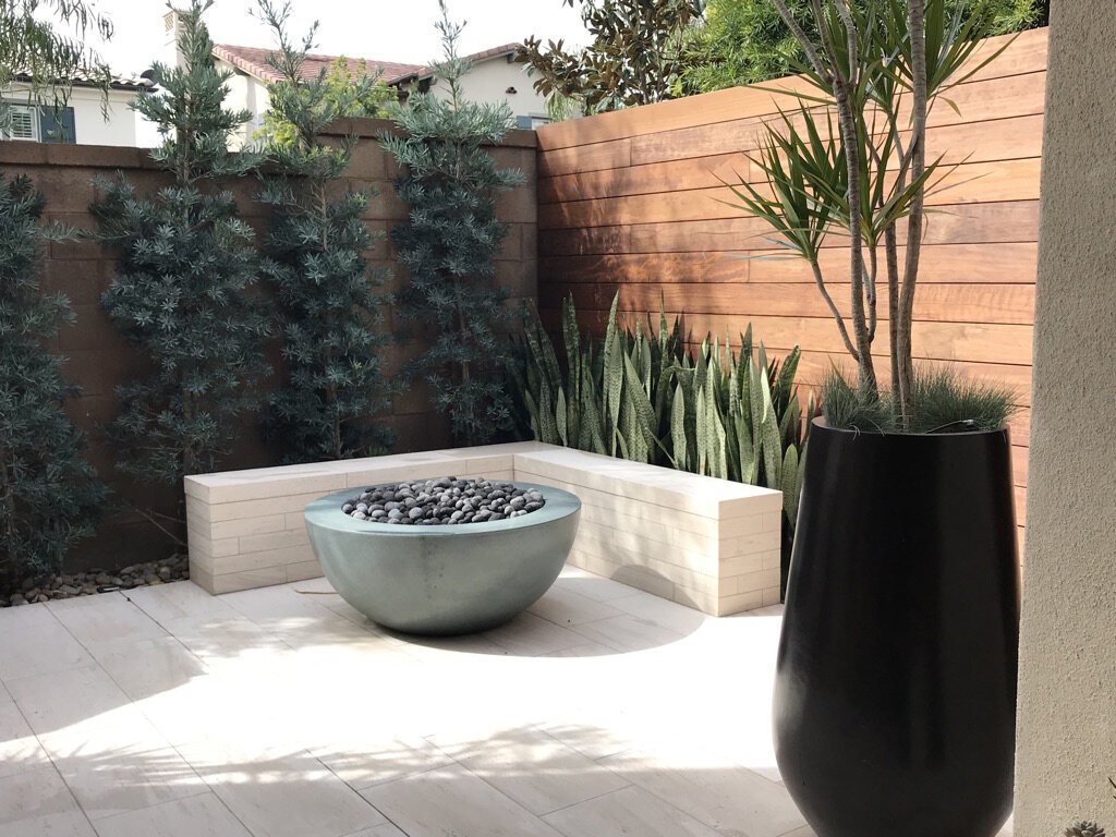 Benton Tall Ficostone planter detail stone finish, wholesale garden center pottery Habitudes