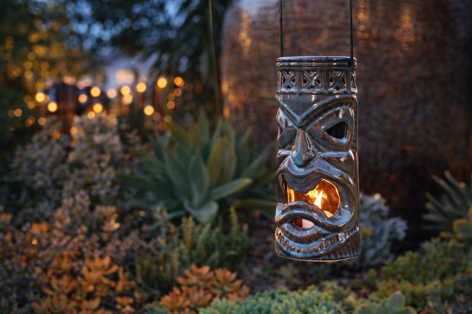 Load video: At Habitudes, lighting is not an accessory — it is atmosphere.